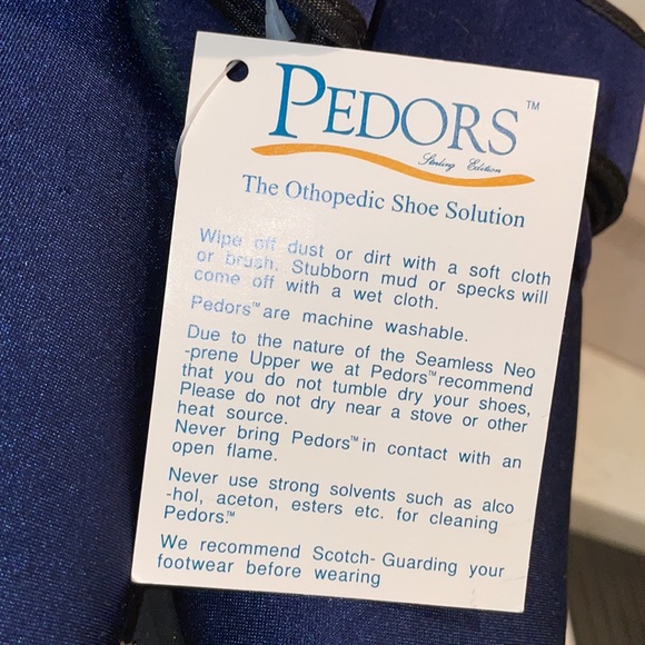 Pedors Orthopedic Shoes with Velcro Strap Brand New Never Worn - Picture 3 of 11